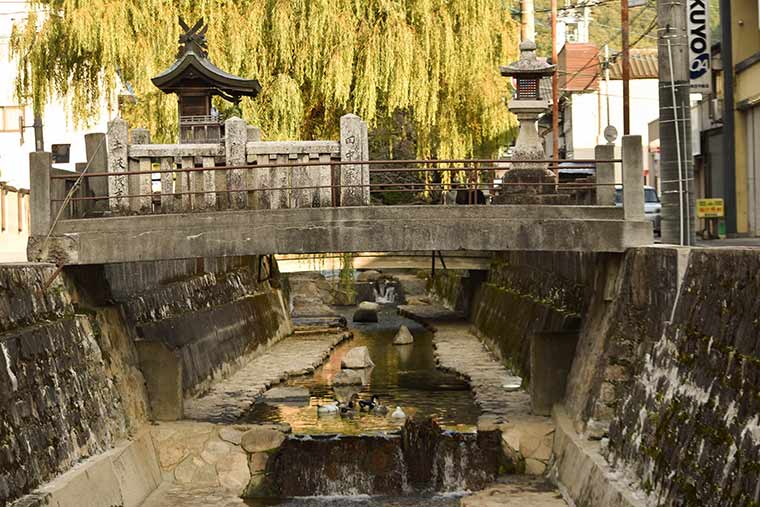 紺屋川に沿って広がる情緒豊かな町並み