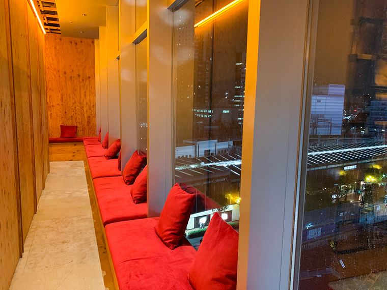「BOOK AND BED TOKYO SHINJUKU」新宿歌舞伎町 ホテル 本屋