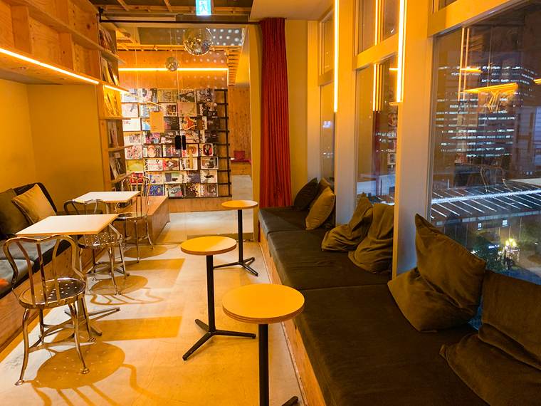 「BOOK AND BED TOKYO SHINJUKU」新宿歌舞伎町 ホテル 本屋