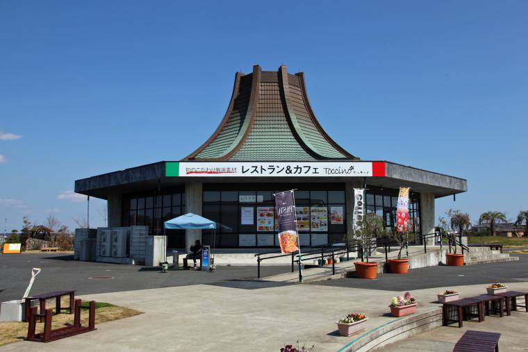 カフェ&リストランテとっチーノ