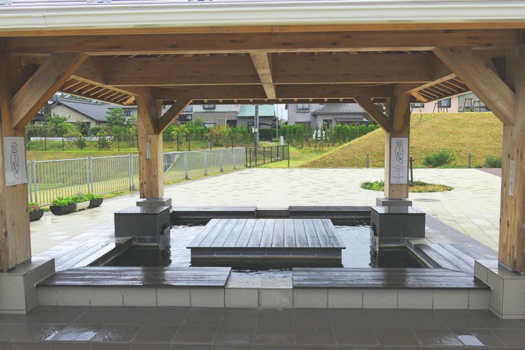 道の駅のと千里浜 だいこん足の湯