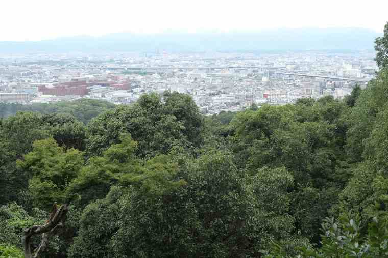 稲荷山の四ツ辻からの眺望