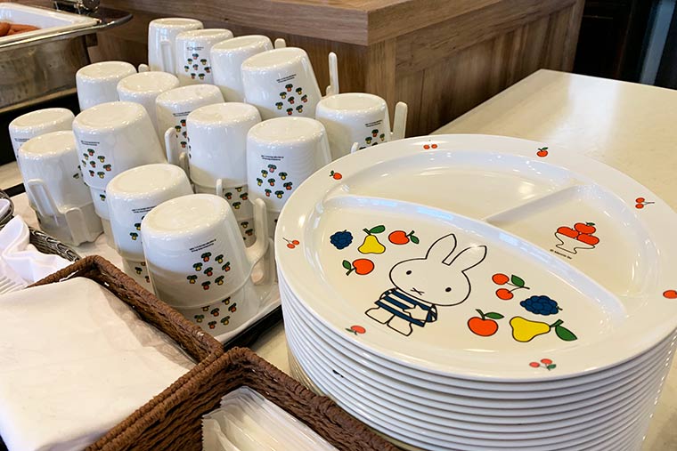 子ども用の食器