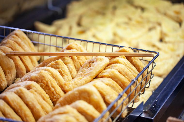 「三角定義あぶらあげ」「定義とうふ店」調理