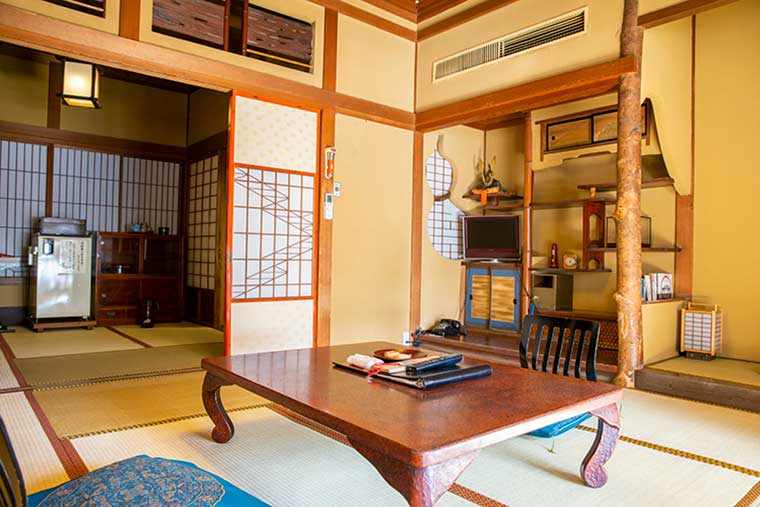 金具屋 和室