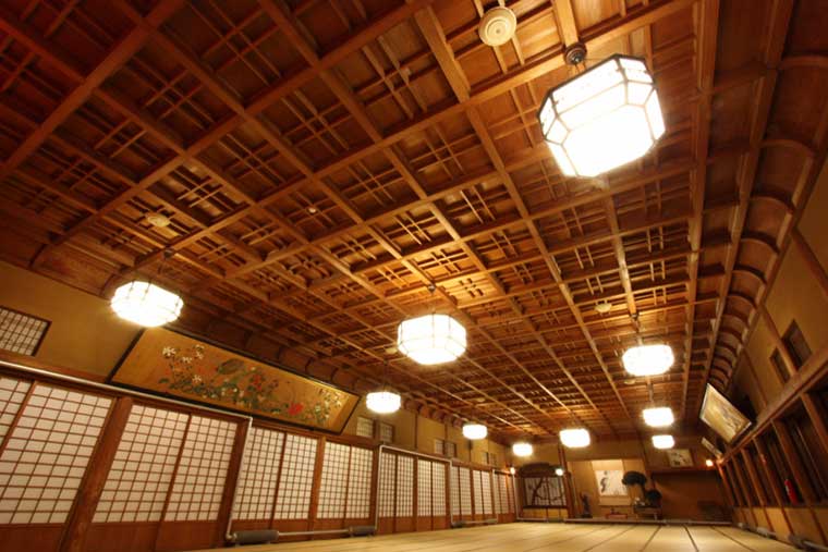 金具屋 天井
