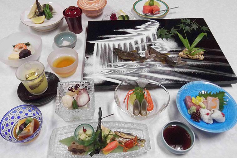 京貴船ひろやの一萬三千円会席
