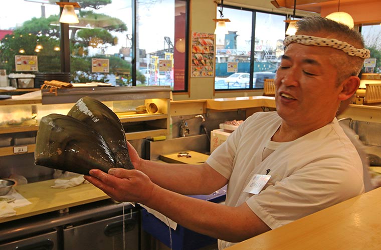 板前さんがおすすめしてくれた「たいら貝」