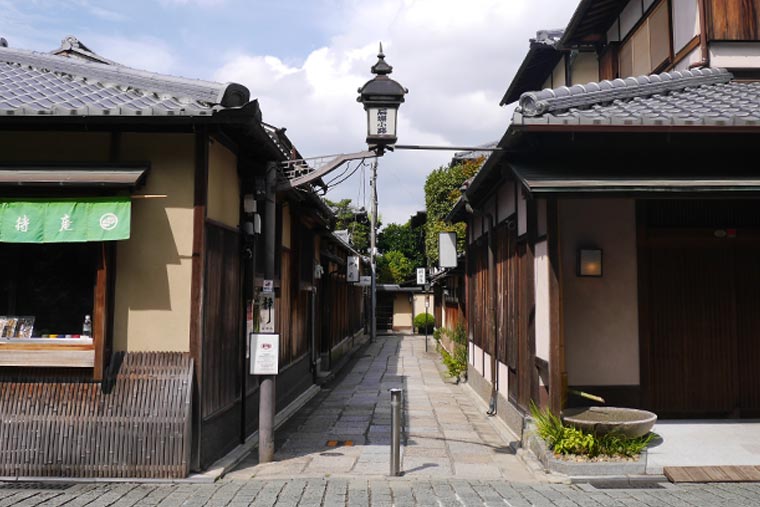 石塀小路