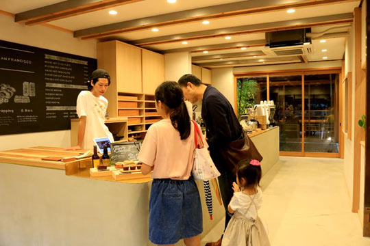 ダンデライオンチョコレート店内