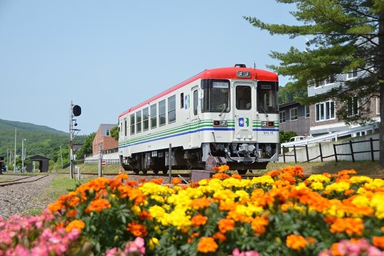 北海道の道の駅 オーロラタウン93りくべつ運転体験ができる「銀河号」