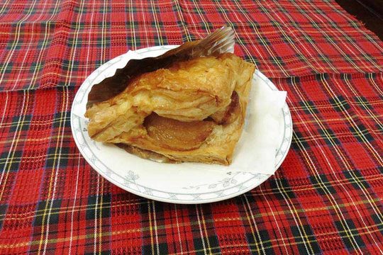 北海道 道の駅「スペース・アップルよいち」人気商品「焼きたてアップルパイ」