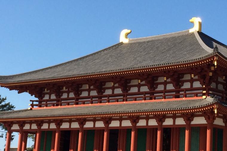 艶やかな中金堂