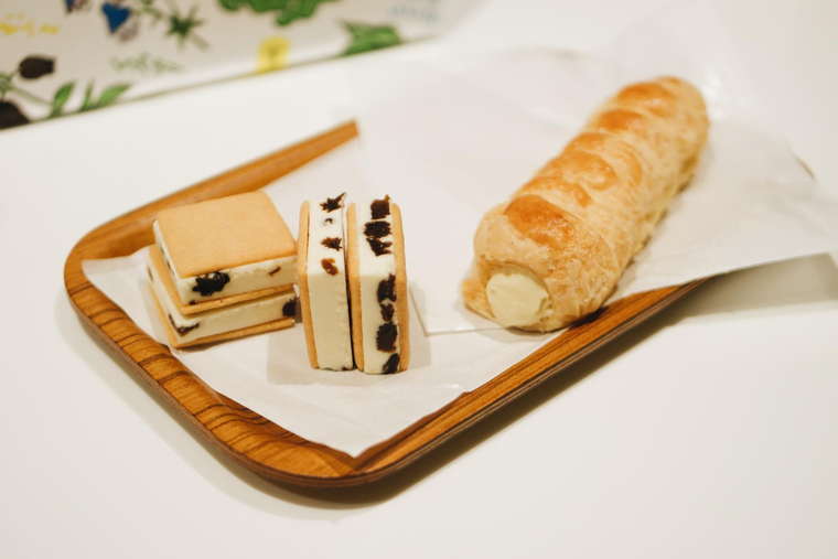 六花亭 帯広本店 マルセイアイスサンド サクサクパイ