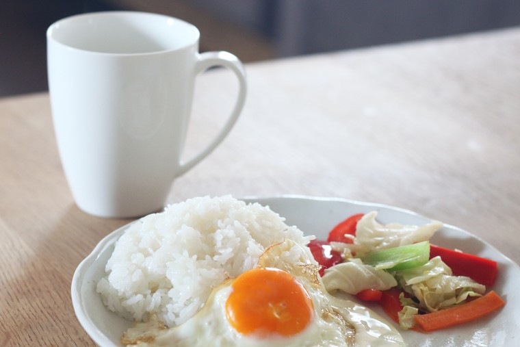 朝食