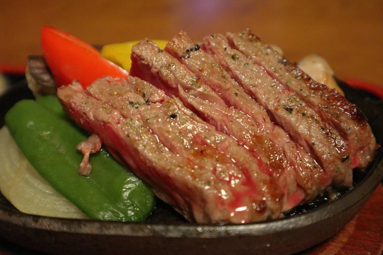 猿ヶ京温泉 料理旅館樋口 料理 上州牛ミニステーキ