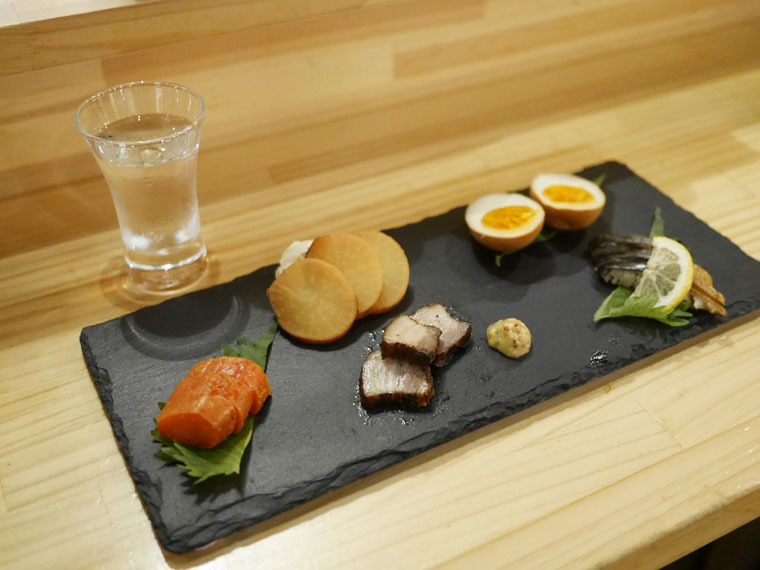 自家製燻製五種盛 1,090円