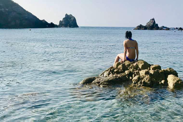 式根島 水着