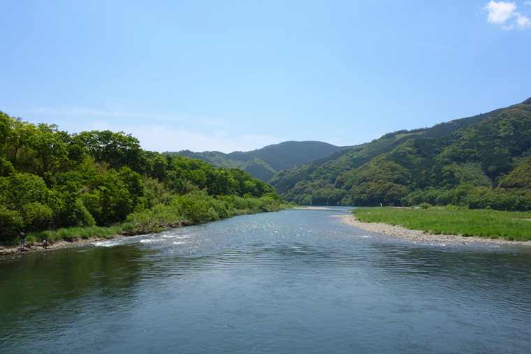 佐田沈下橋からの四万十川
