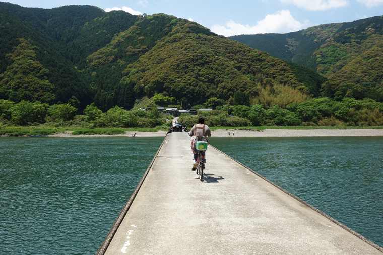 高瀬沈下橋