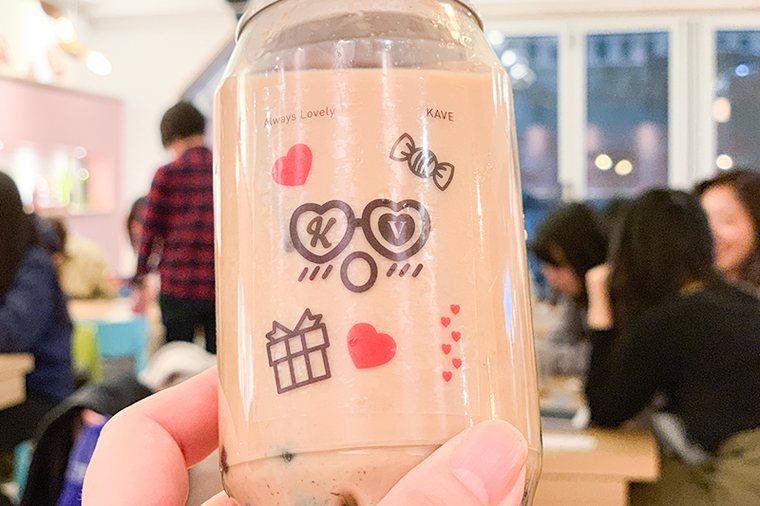 新大久保 韓国 ジェジュン カフェ「cafe de KAVE」 タピオカミルクティー