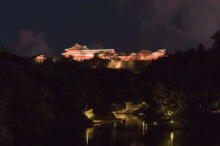 首里城公園 龍潭 夜景