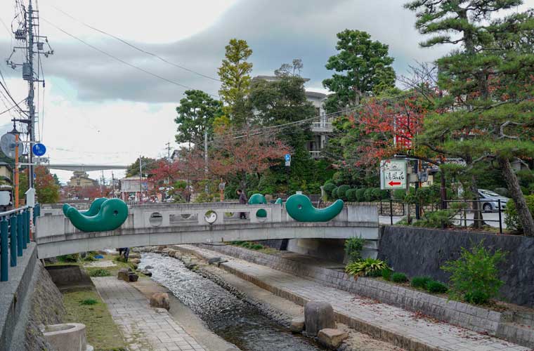 まがたま橋