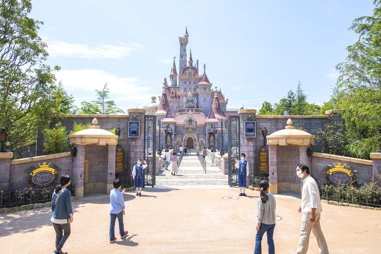 東京ディズニーランド 美女と野獣 新エリアや新アトラクションを体験レポート 楽天トラベル