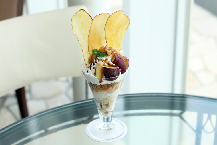 「鳴門金時パフェ」900円