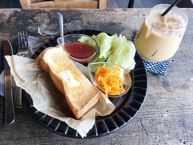 日光東照宮 「古民家cafe&Guest house Tora」