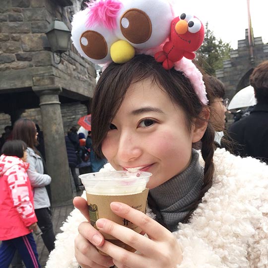 大阪 テーマパーク USJ 竹内彩花さん