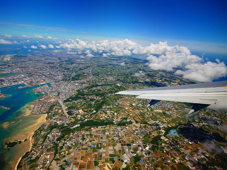 那覇空港上空