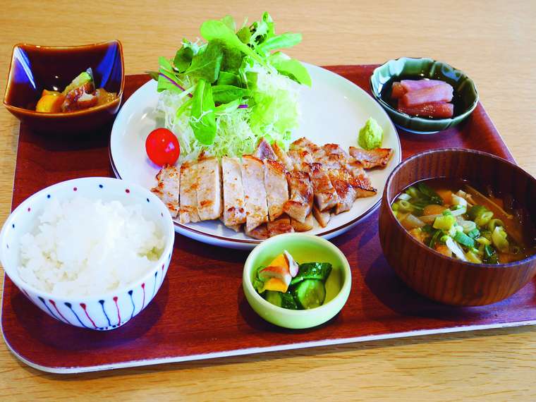 魚沼の里 みんなの社員食堂 八海定食