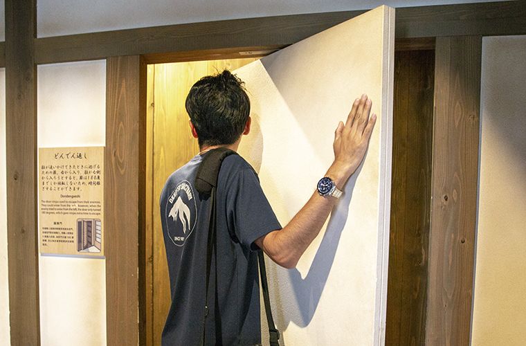 忍野しのびの里 からくり屋敷
