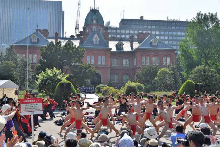 YOSAKOIソーラン祭り 道庁赤レンガ会場