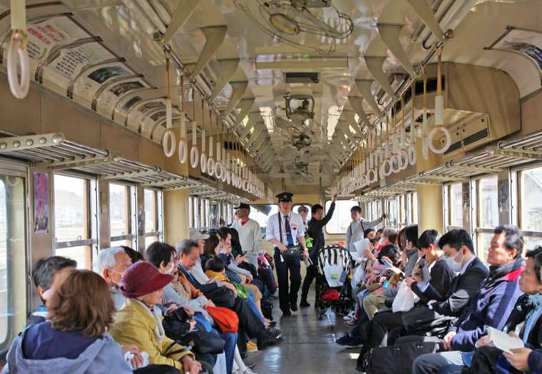 千葉 小湊鉄道のトロッコ列車
