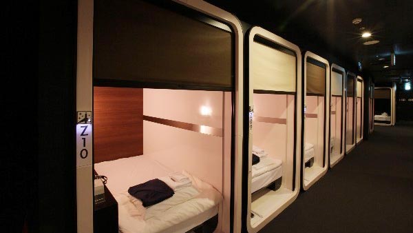ファーストキャビン(FIRST CABIN)秋葉原