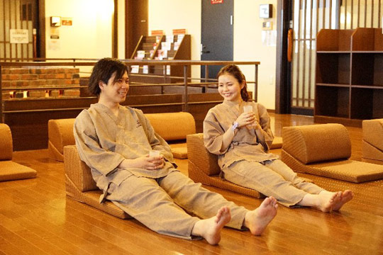 東京・湯河原温泉 万葉の湯