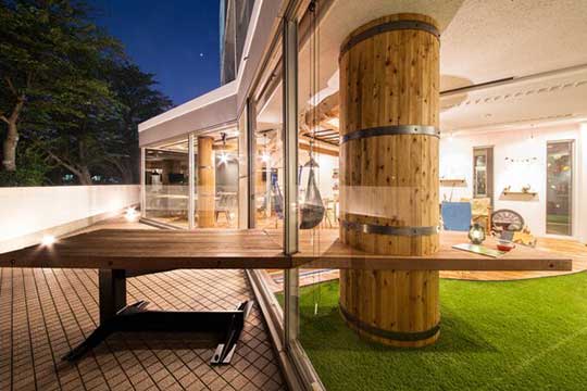 365BASE outdoor hostel