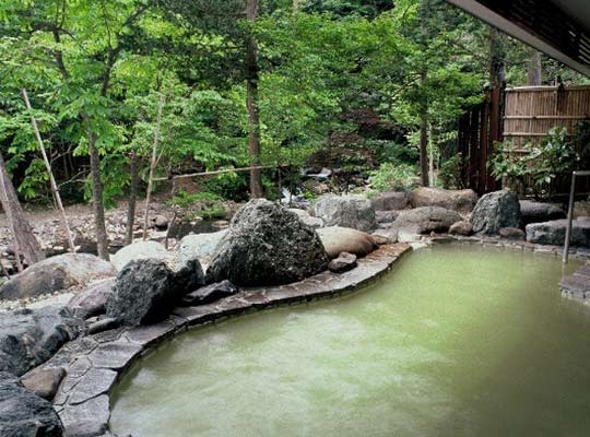 塩原元湯温泉 秘湯の宿 元泉館