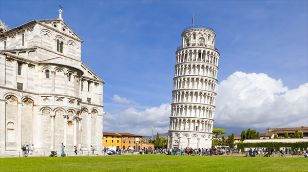 イタリア