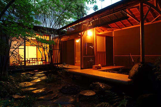 城崎温泉 西村屋本館