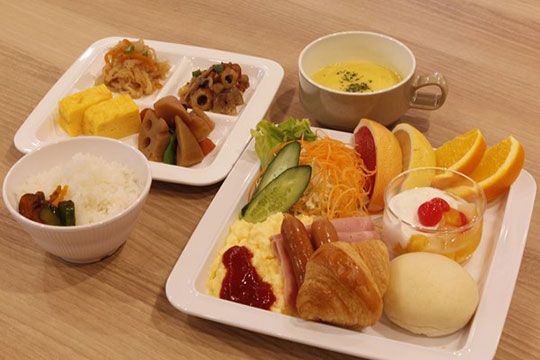 ヴィアイン京都四条室町 無料朝食