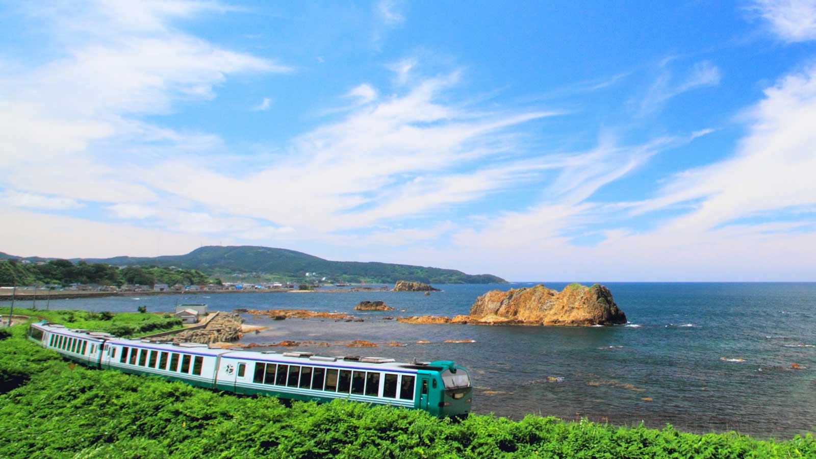 10 kereta api lokal yang harus dinaiki yang akan membawa Anda melintasi pemandangan Jepang