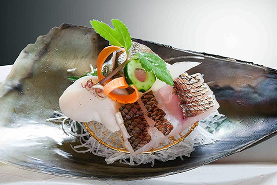 伊東緑涌