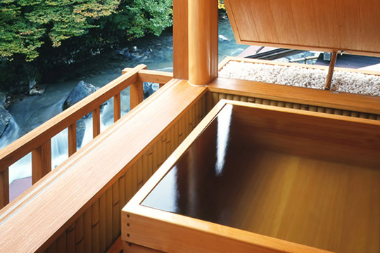 四万温泉 豊島屋