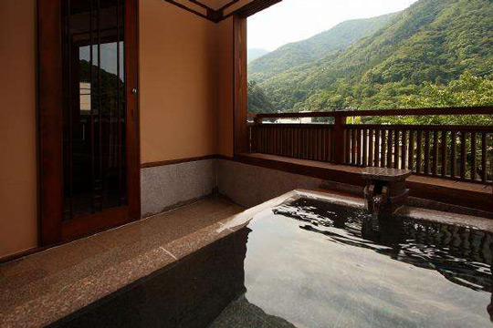 箱根湯本温泉 彌榮館(やえいかん)