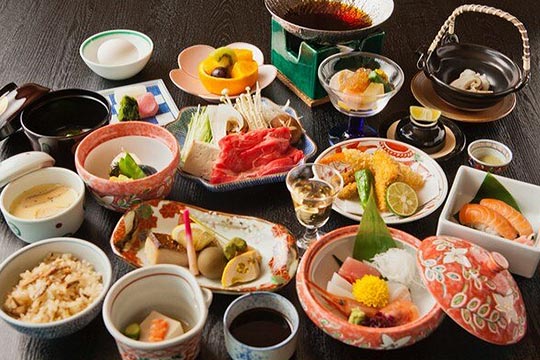 琵琶湖グランドホテル・京近江