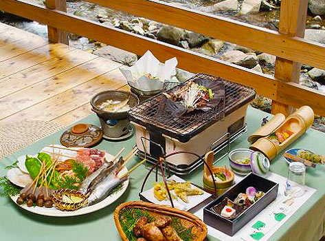 囲炉裏の宿 豊楽:川床料理