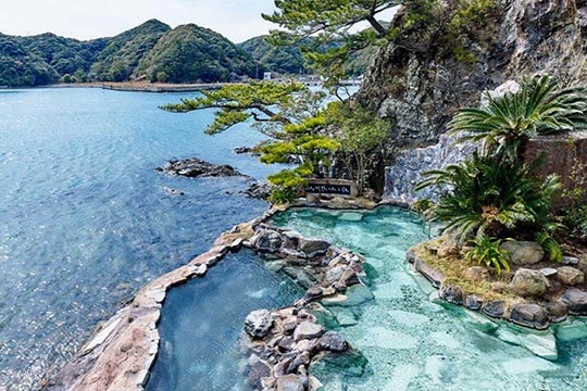 碧き島の宿 熊野別邸 中の島